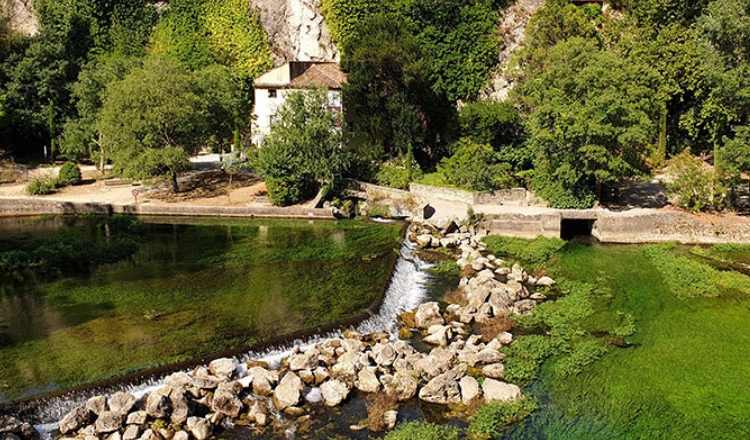 Aire De Camping Car Doue La Fontaine